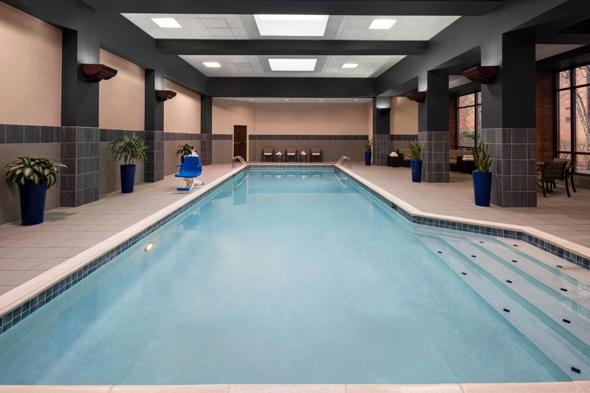 Cleveland Marriott East Hotell Warrensville Heights Eksteriør bilde